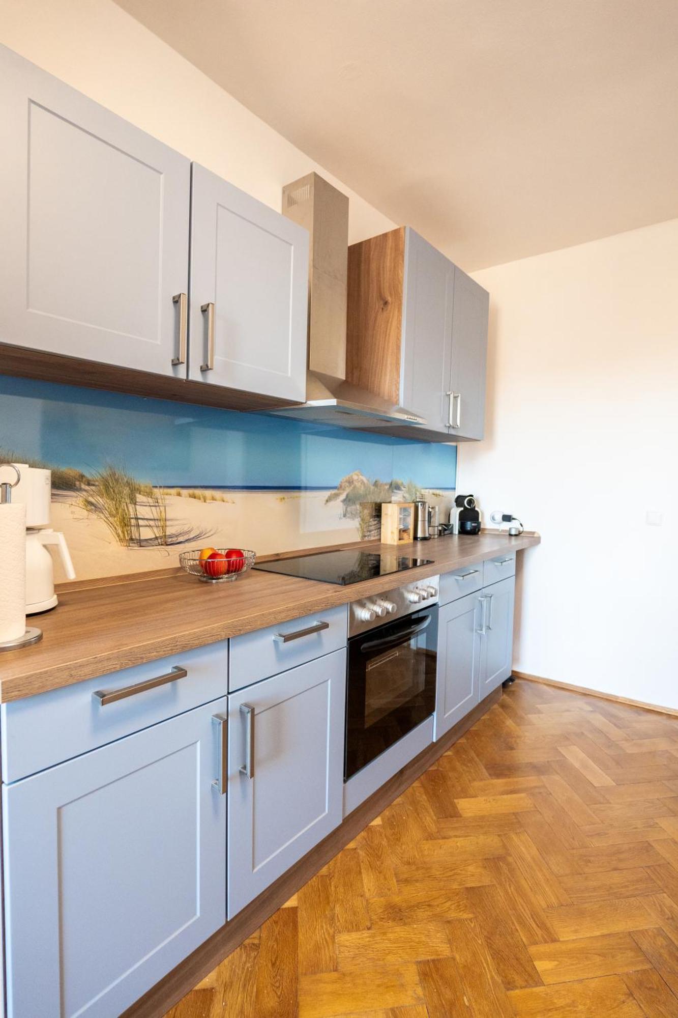Doppelhaus- Villa Leipzig Schleussig , Moderner Altbau Apartment Dachetage Mit 2 Schlafzimmern Und Separatem Zusatzzimmer , Parkplatz - Balkon - Kamin - Eicheparkett - Arbeitsplatz 外观 照片